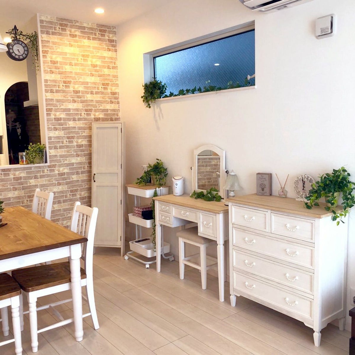 ちょっと種類が違うイメージ画像