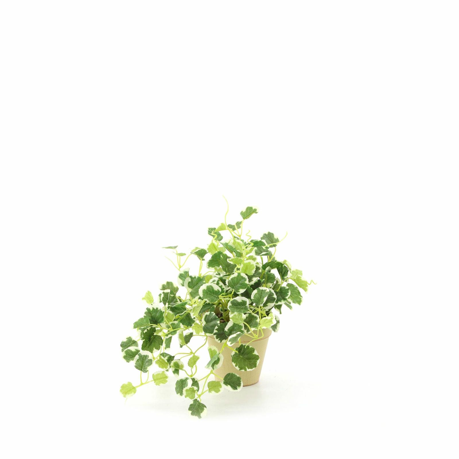 No8407 フェイクグリーン 「表情のちがう3つの葉で彩る × 並べるだけで