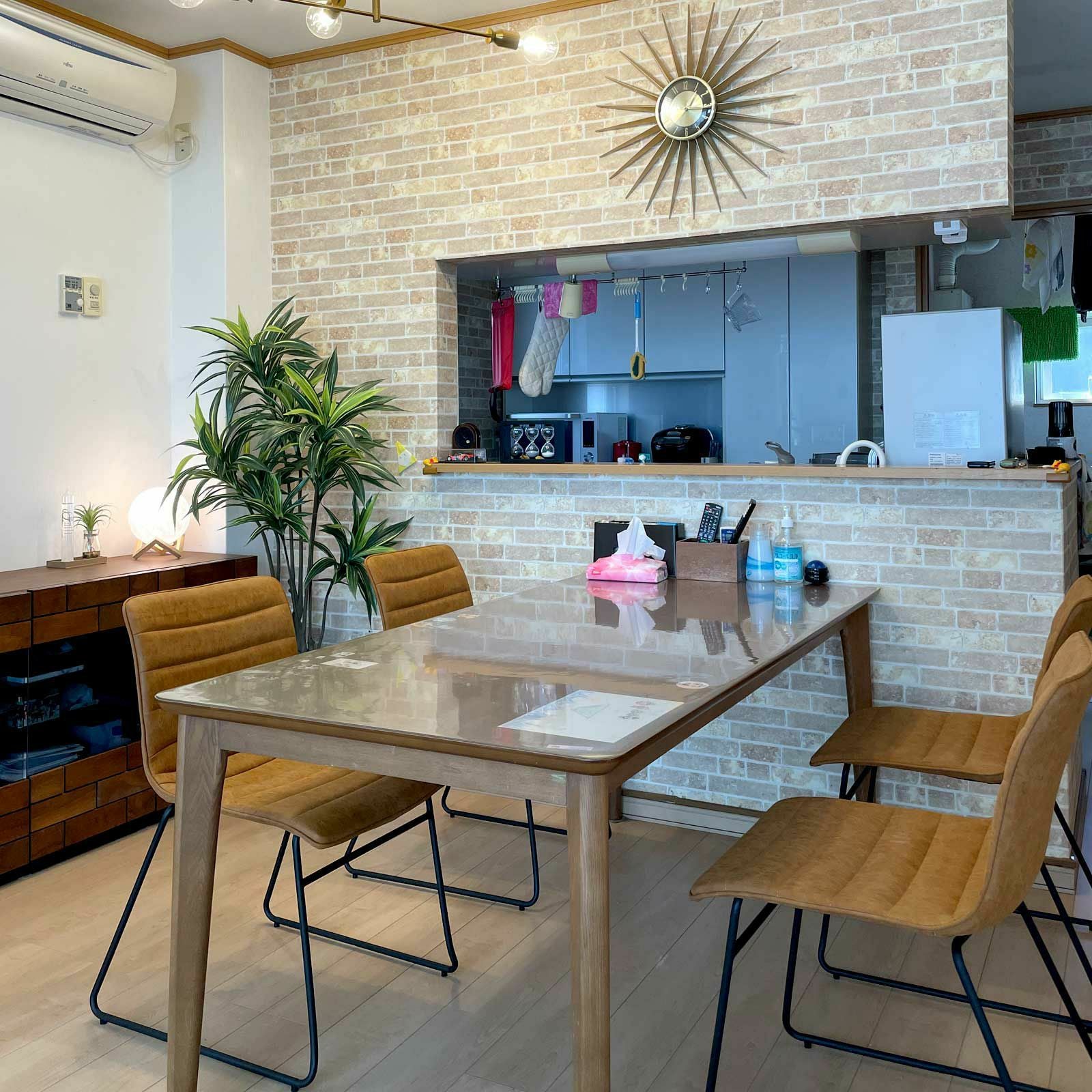 No8271 カフェのようなダイニングキッチンのグリーンイメージ